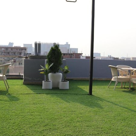Fuji Ryokan Corporate Stays คูร์เคาน์ ภายนอก รูปภาพ