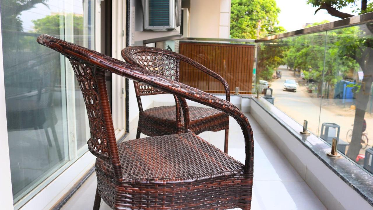 Fuji Ryokan Corporate Stays คูร์เคาน์ ภายนอก รูปภาพ