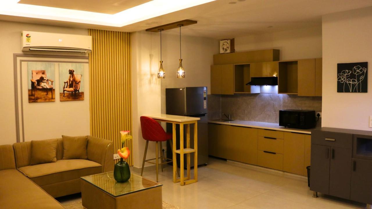 Fuji Ryokan Corporate Stays คูร์เคาน์ ภายนอก รูปภาพ