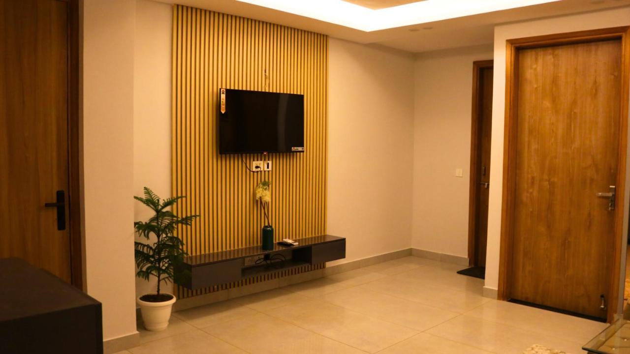 Fuji Ryokan Corporate Stays คูร์เคาน์ ภายนอก รูปภาพ
