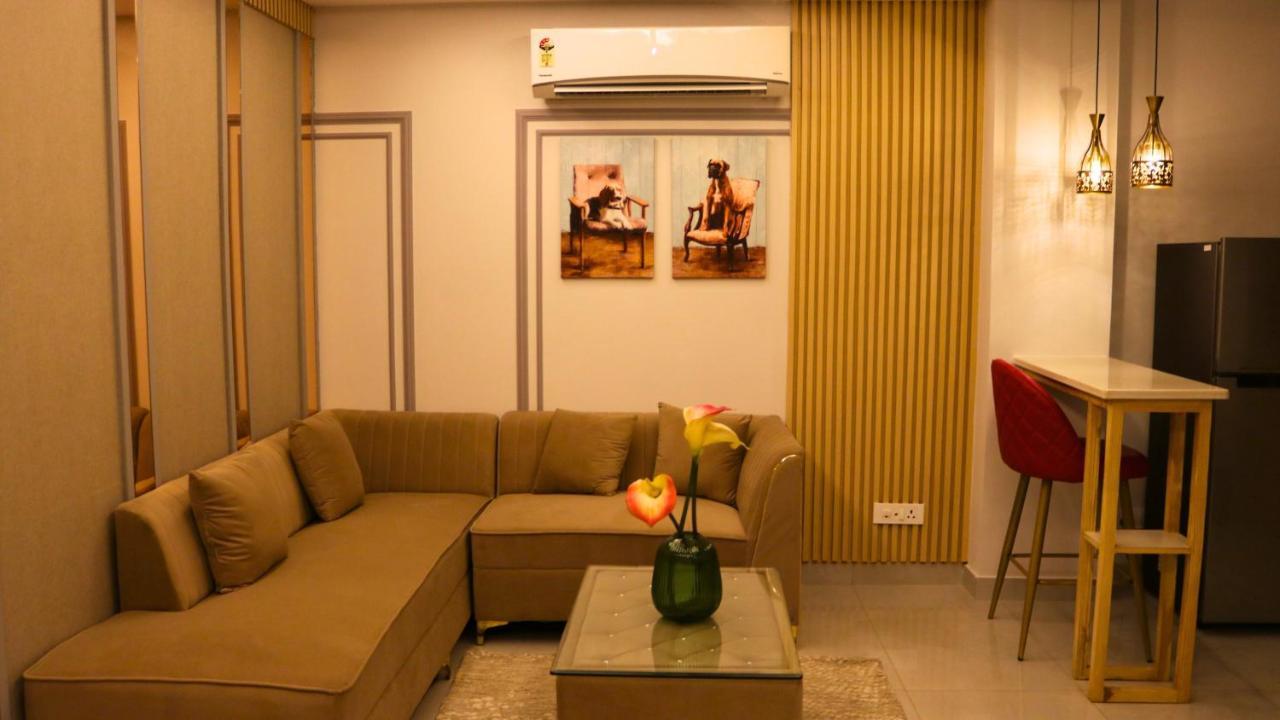 Fuji Ryokan Corporate Stays คูร์เคาน์ ภายนอก รูปภาพ