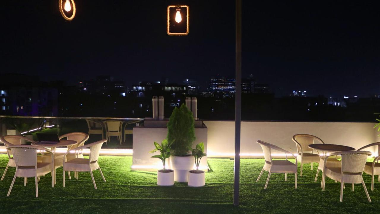 Fuji Ryokan Corporate Stays คูร์เคาน์ ภายนอก รูปภาพ